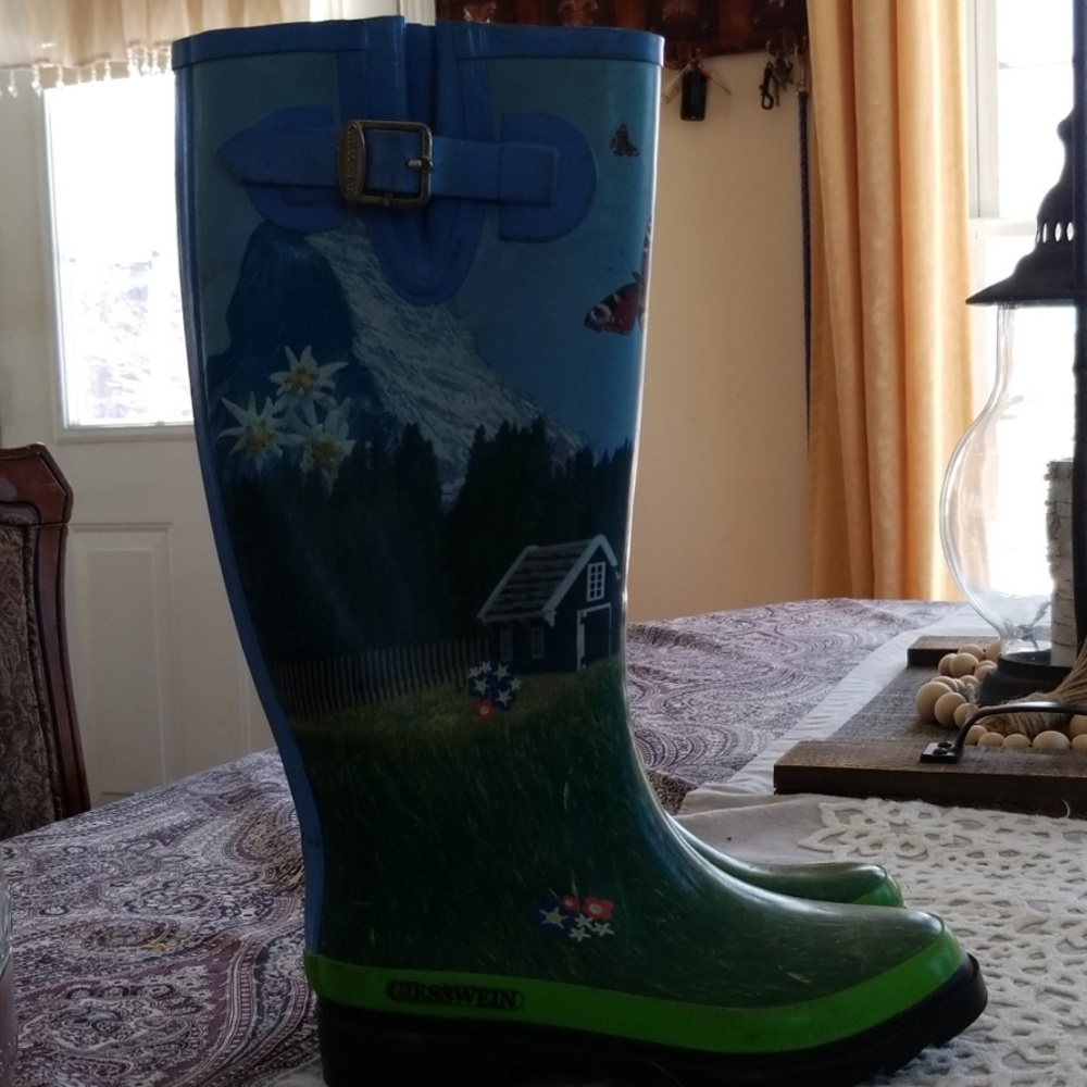 Rubber boots